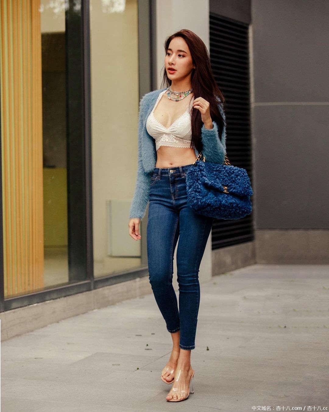 www.ikanins.com-mook-pichana-yoosuk-mookpichana-ins-mookpichana-122186959-370817.jpg